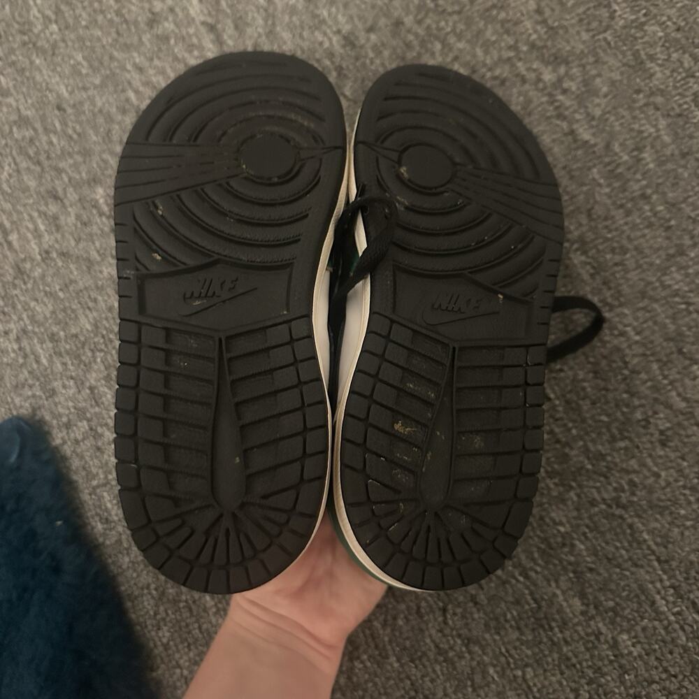 Nike Air Jordan 1 Retro High OG Lucky Green Youth 1 - Picture 8 of 9